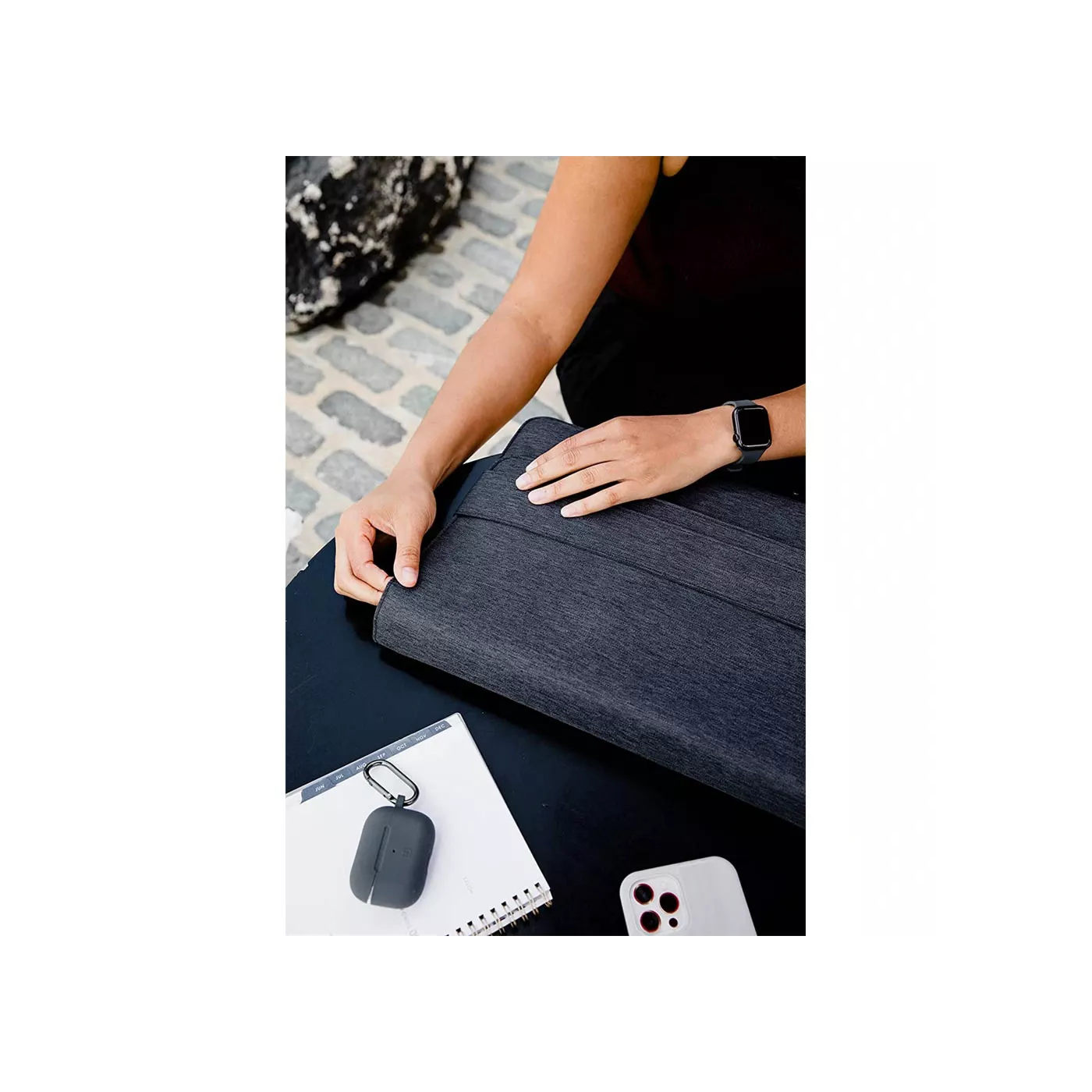 UAG [U] Mouve Sleeve for 16-inch MacBook Pro