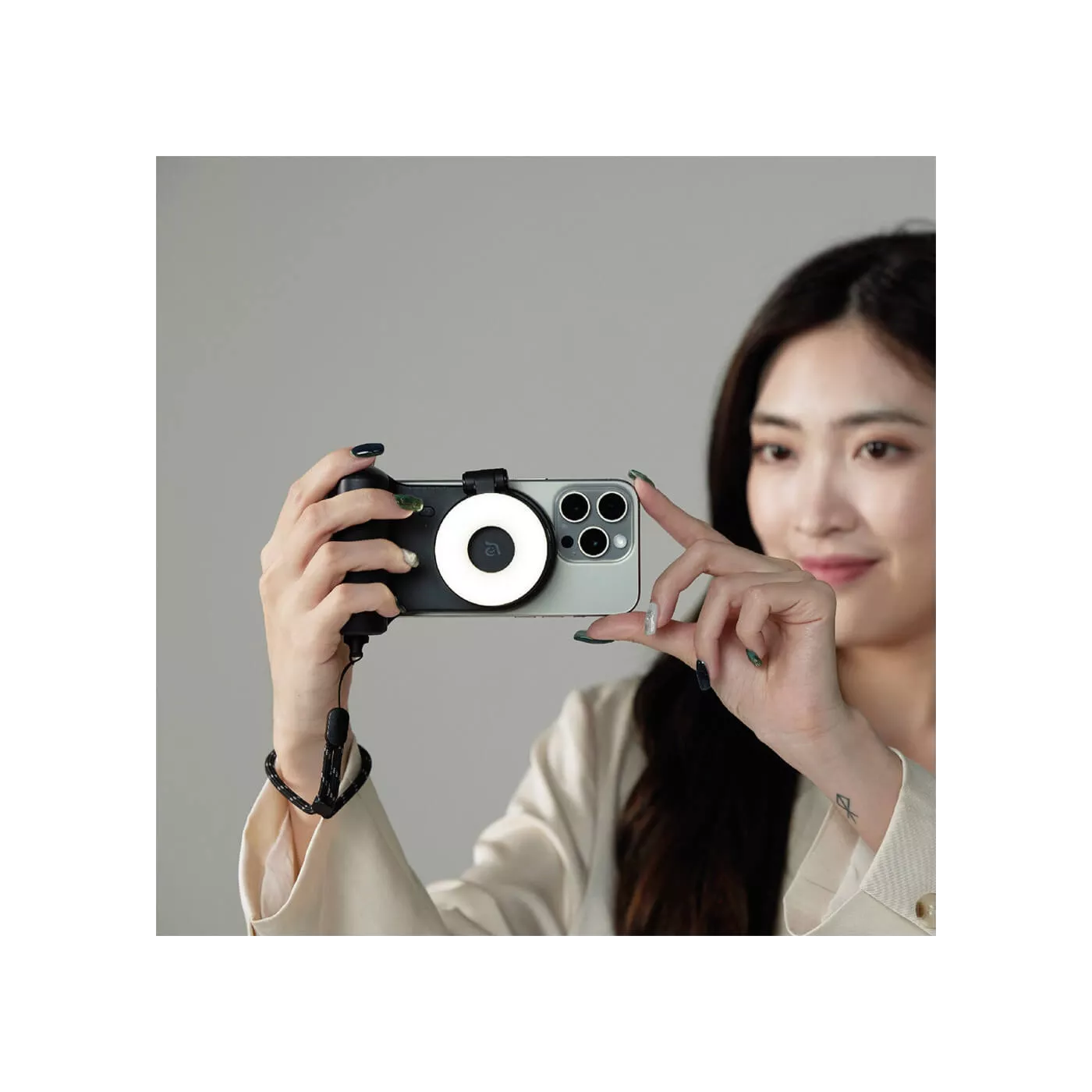 Adam Elements Selfie LED Light Magnetic - Black