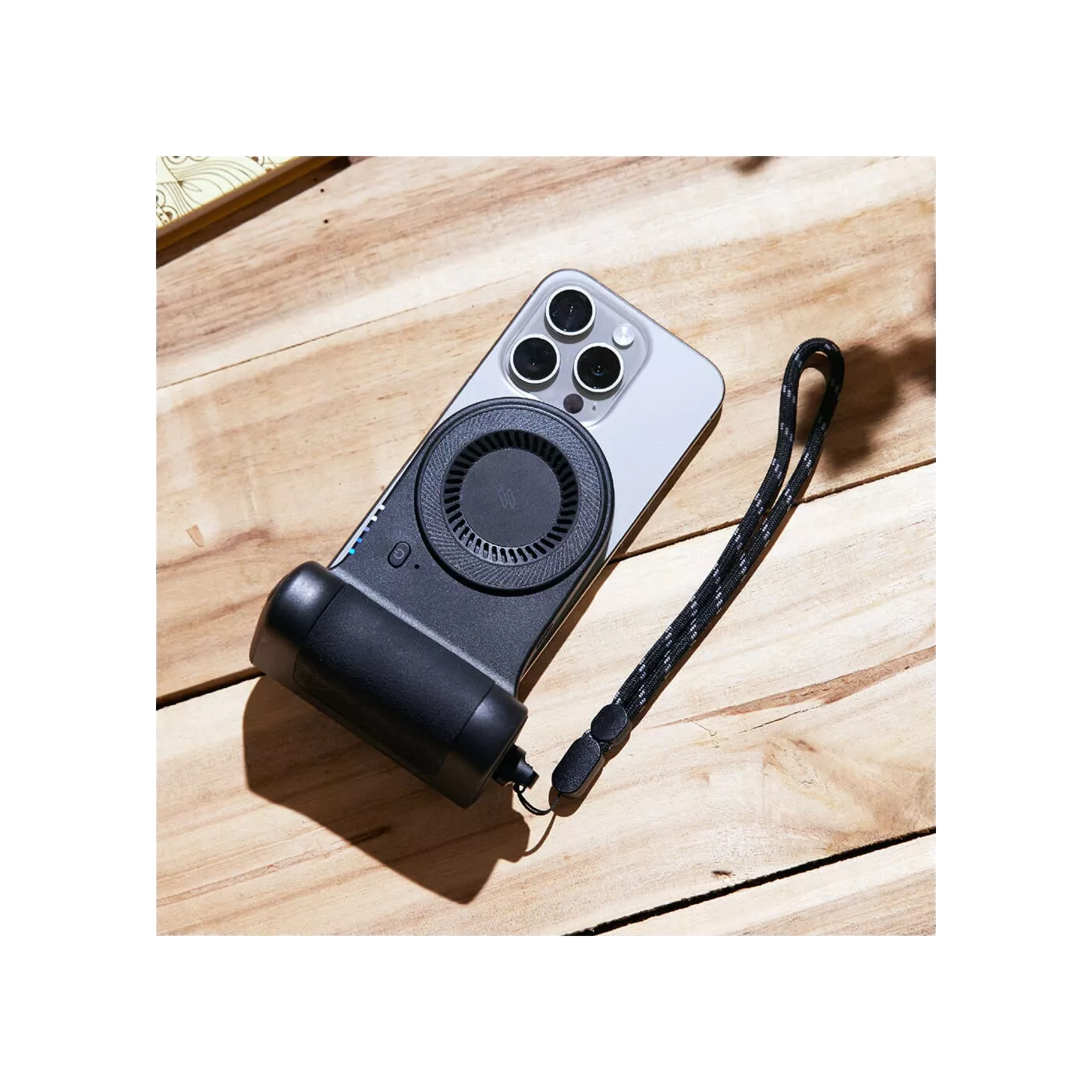 Adam Elements Selfie Shot Hand Grip 5K Power Bank - Black