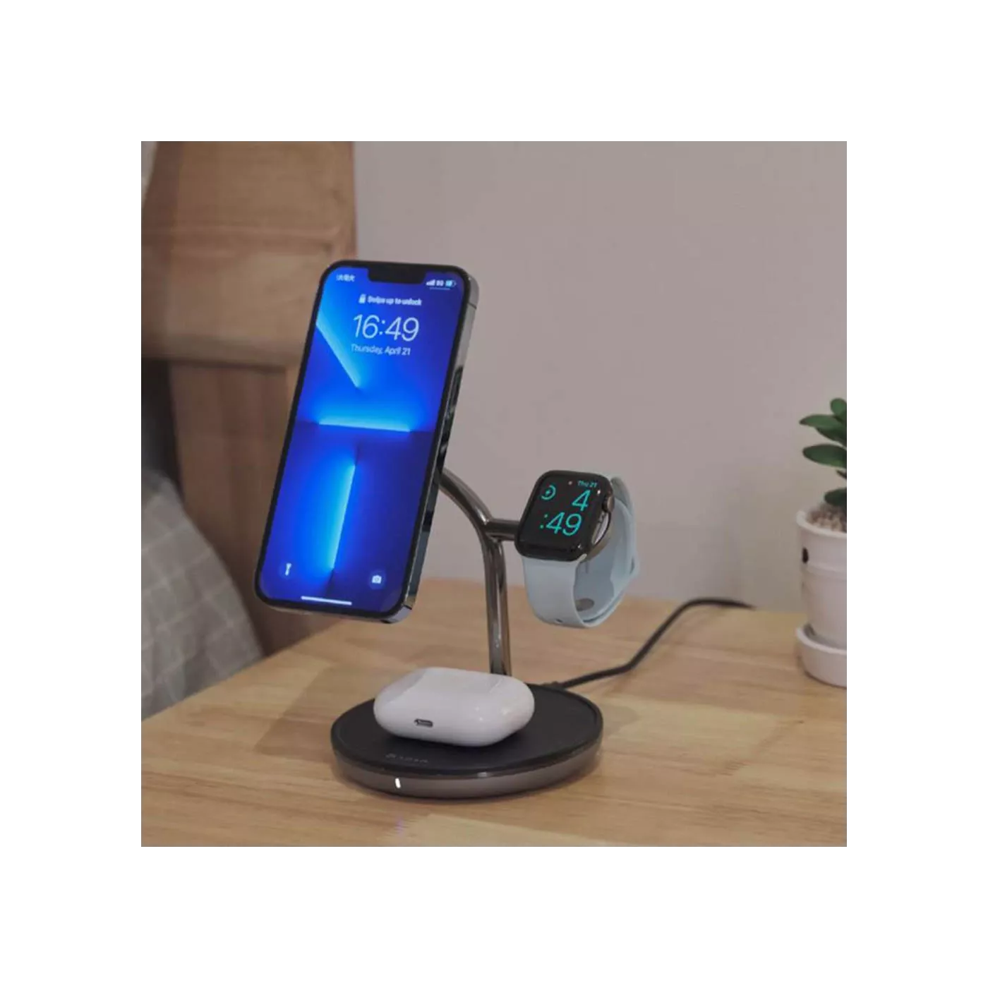 Adam Elements OMNIA M3+ 3-in-1 Charger with Adapter - Black