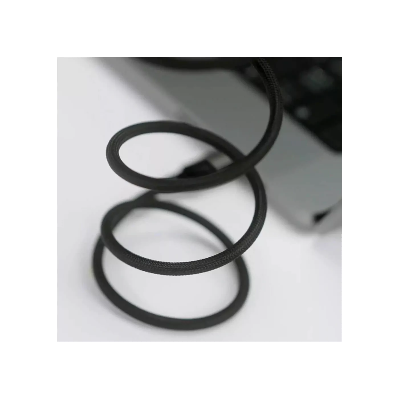كابل مومكس ماج لينك المغناطيسي من USB-C إلى لايتنينغ بطول 1 متر - أسود