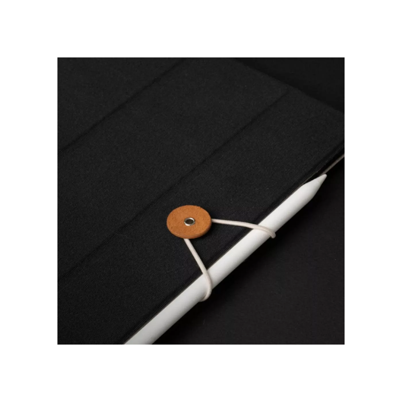 Native Union 12.9-inch iPad Pro (18-22) Folio Case - Black