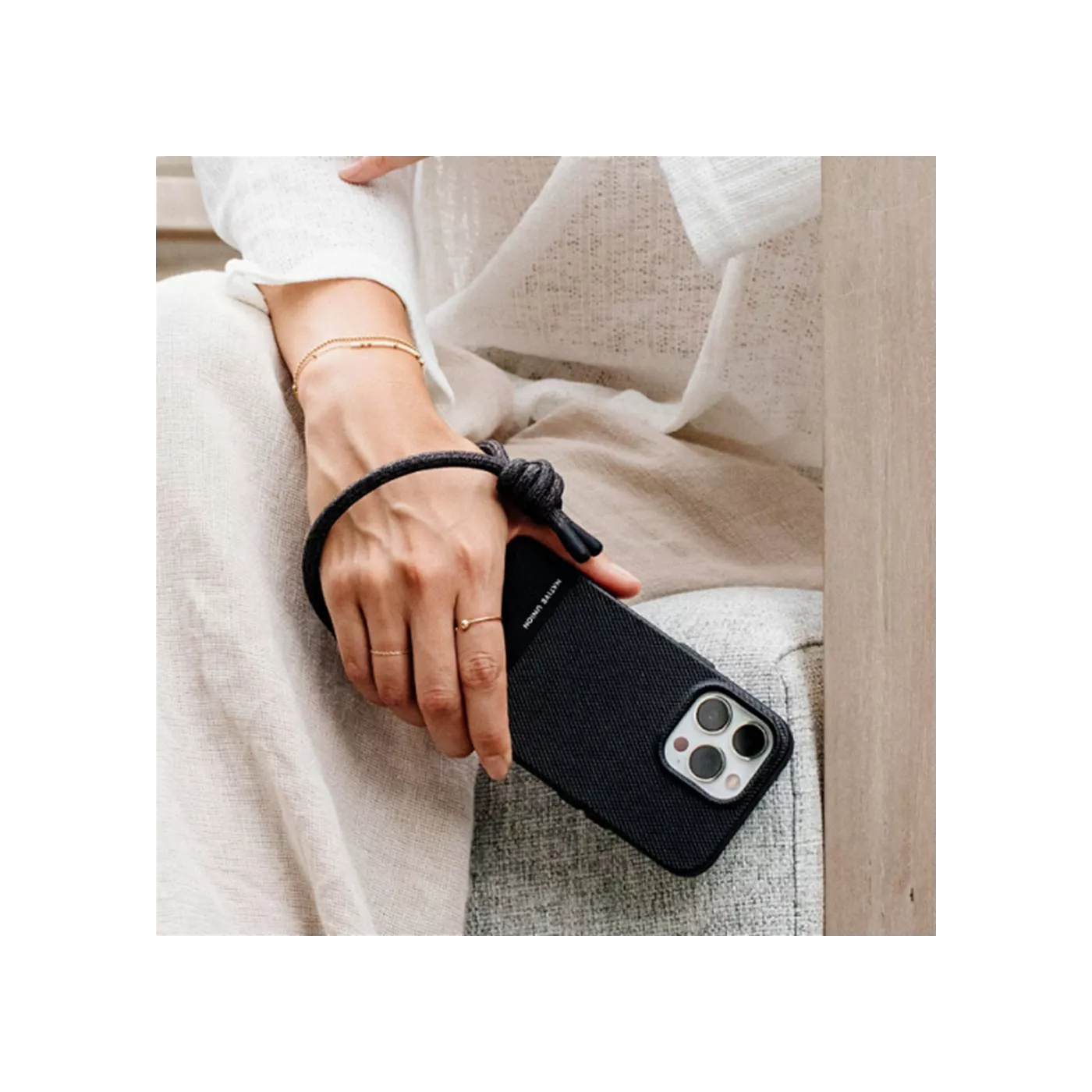 Native Union City Grip Wrist Sling