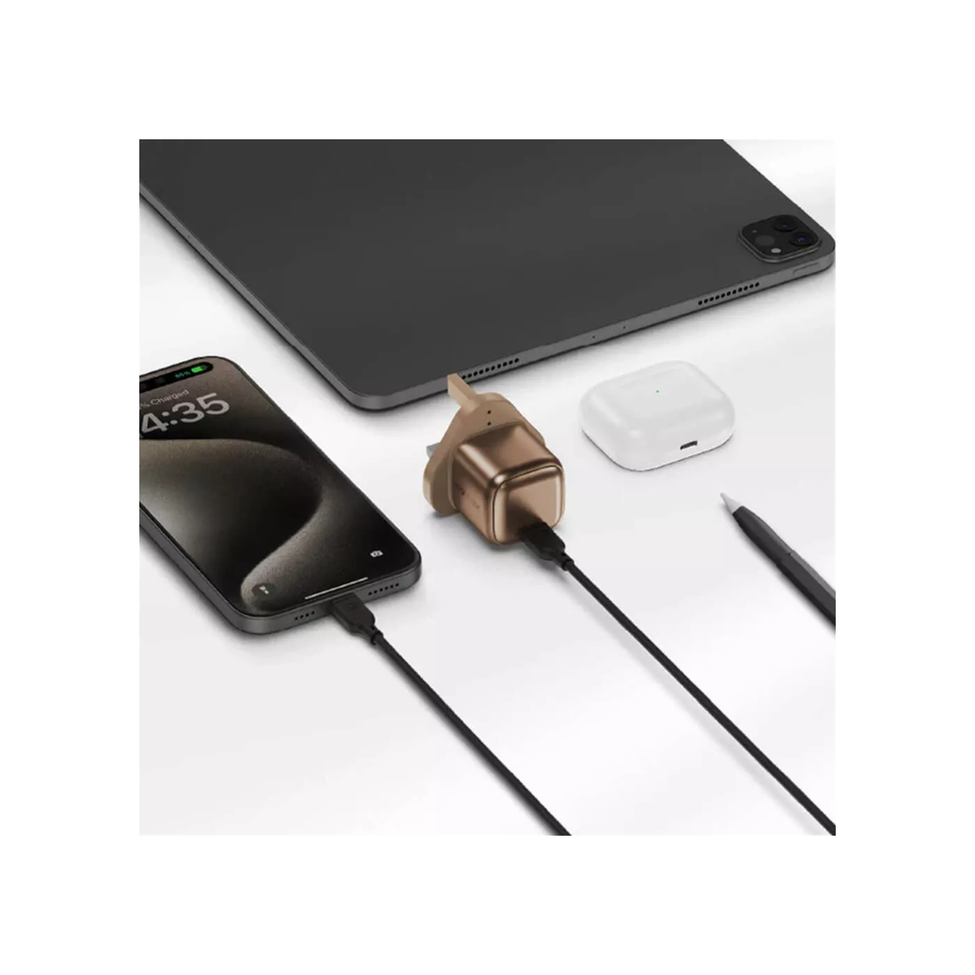 Momax 1 UK Charge 1-Port 65W Charger - Desert Titanium