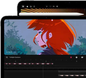 iPad&nbsp;Pro مقاس 11&nbsp;إنش مع قلم&nbsp;Apple&nbsp;Pro مُثبّت عليه وiPad&nbsp;Pro مقاس 13&nbsp;إنش خلفه. يعرض الموديلان صوراً بألوان زاهية تنبض بالحياة على شاشة ريتنا&nbsp;ألترا&nbsp;XDR‏
