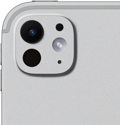 جهاز iPad Pro، الجزء الخلفي الخارجي، لون فضي، نظام كاميرات Pro مع عدسة خماسية العناصر وفلاش متكيف بتكنولوجيا انسجام اللون