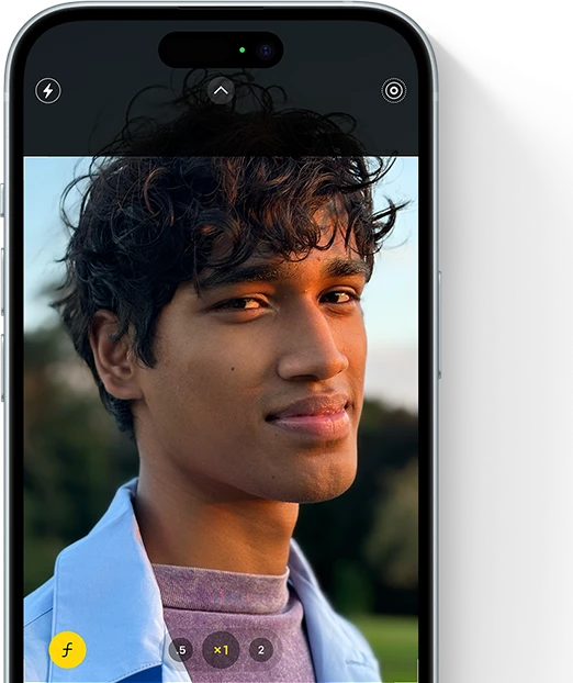 iPhone&nbsp;15 يعرض نمط صور بروتريه