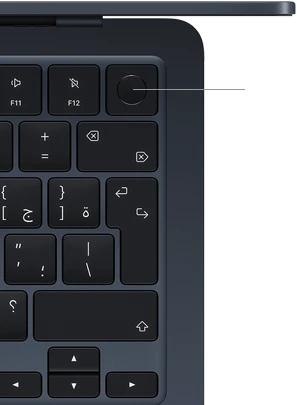 صورة للجانب الأيمن العلوي من لوحة مفاتيح MacBook&nbsp;Air، توضح موضع زر بصمة الإصبع